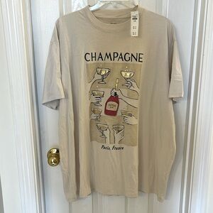NWT Abercrombie & Fitchburg tshirt